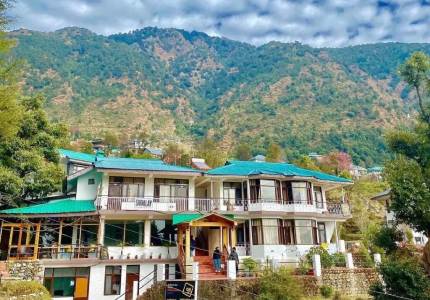 Himalayan Hills Adventure: Dharamshala to Mcleodganj