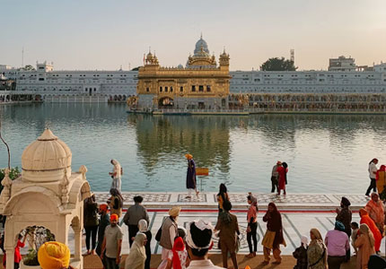 Amritsar & Kashmir Valley Tour from Chandigarh