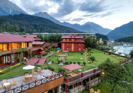 Himalayan Adventure: 7 Days Kashmir Tour