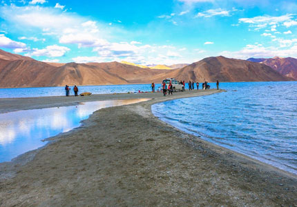 Chandigarh to Ladakh: 9-Day Nubra & Pangong Adventure