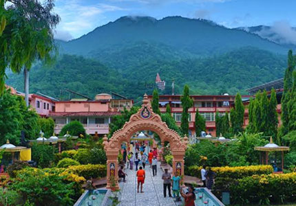 Amritsar to Haridwar–Rishikesh Holy Journey